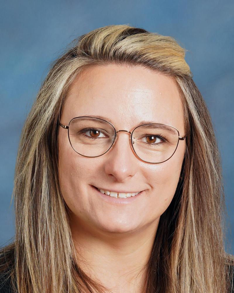 Image of Julie Henningsen